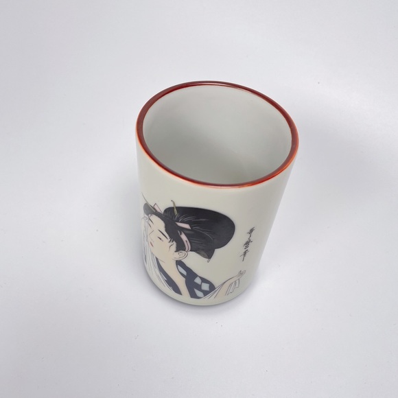 Japanese Tea Cup with Japanese Lady in Kimono - Picture 4 of 6